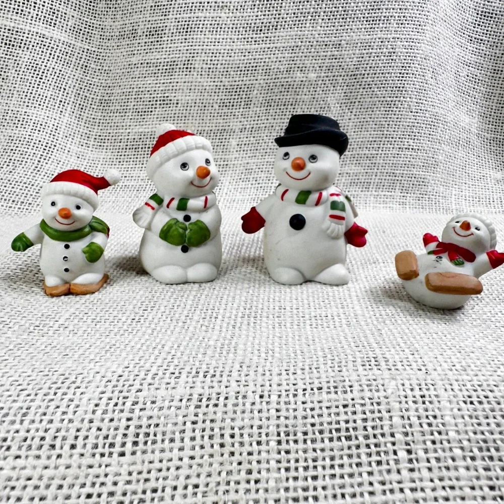 Homco Vintage Porcelain Snowman READ Figurine Set of 4 Christmas Decor 5504